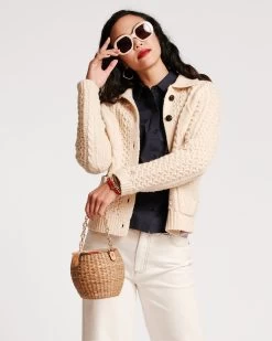 Lizzie Pointed Collar Shell Cotton Navy -clothing Fall23 On Figure1482 2