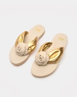 Magnolia Cloud Thong Sandal Platino Oyster