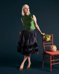 Barbara Skirt Flowers Shantung Navy -clothing Occasions 230212 5 46bf6775 eeb7 4321 8b8f 7d5c0acaa7ab