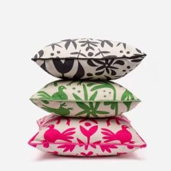 Veracruz Throw Pillow Black -clothing PILLOWS 01