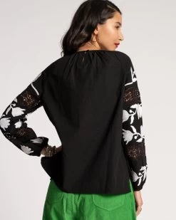 Saskia Embroidered Blouse Black White 6 Saskia Embroidered Blouse Black White -clothing SAKSIA BLACK 04