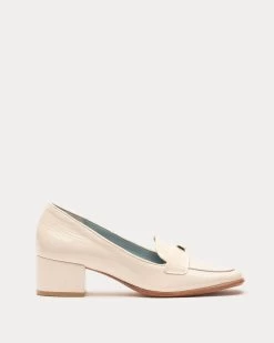 Twiggy Crinkle Soft Patent Loafer Oyster