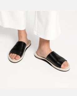 Cloud Slide Sandal Black Oyster -clothing could black oyster 05